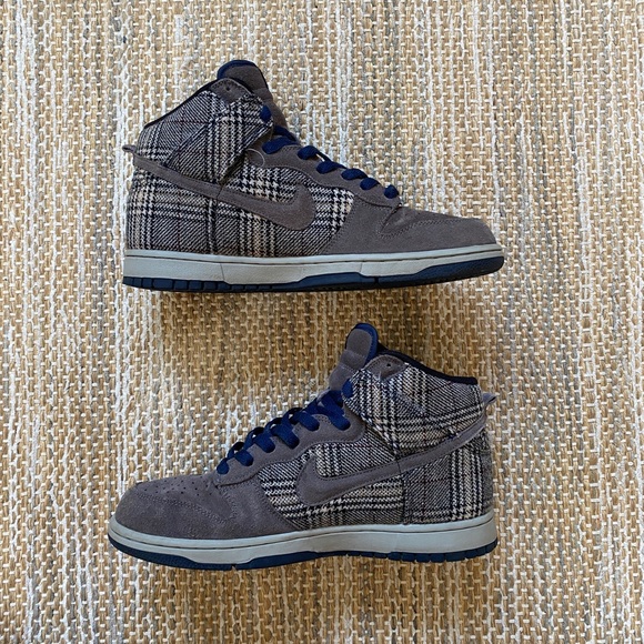 SOLD - Picture 2 of 6